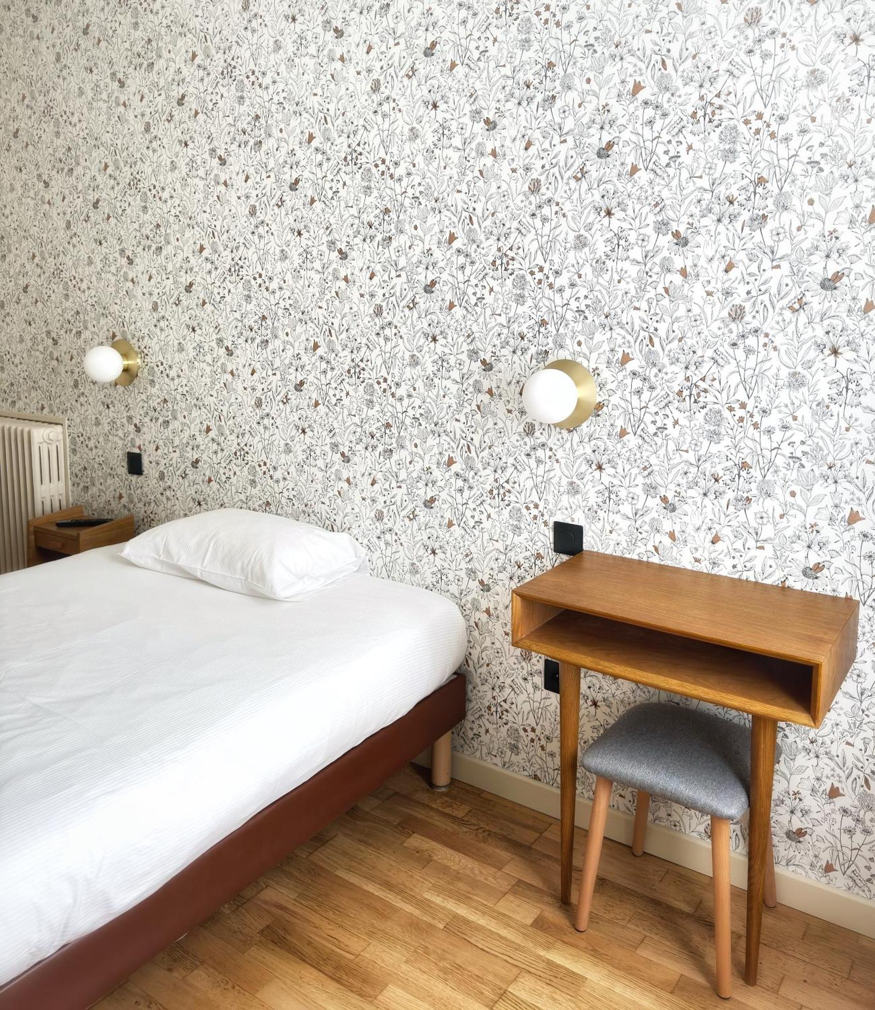 Le Florus Hotel Montrouge Buitenkant foto