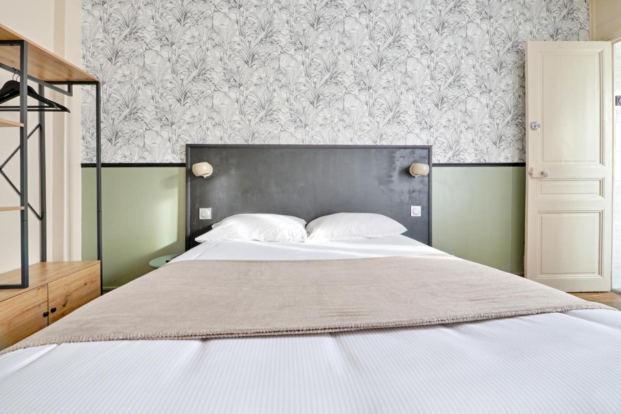 Le Florus Hotel Montrouge Buitenkant foto